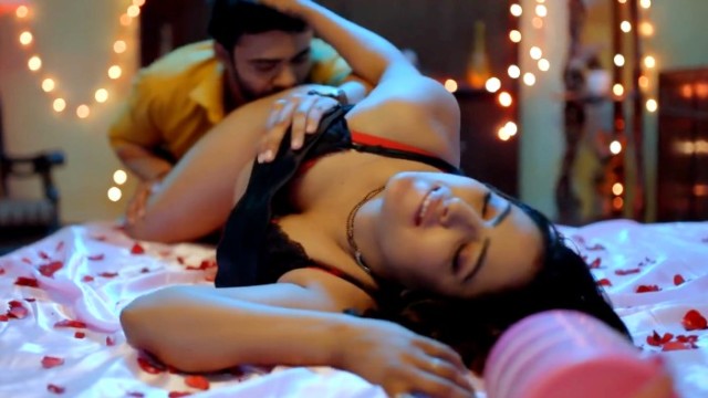 Ghar Ki Rani (2024) Hindi S01 E03 LookEntertainment Hot Web Series